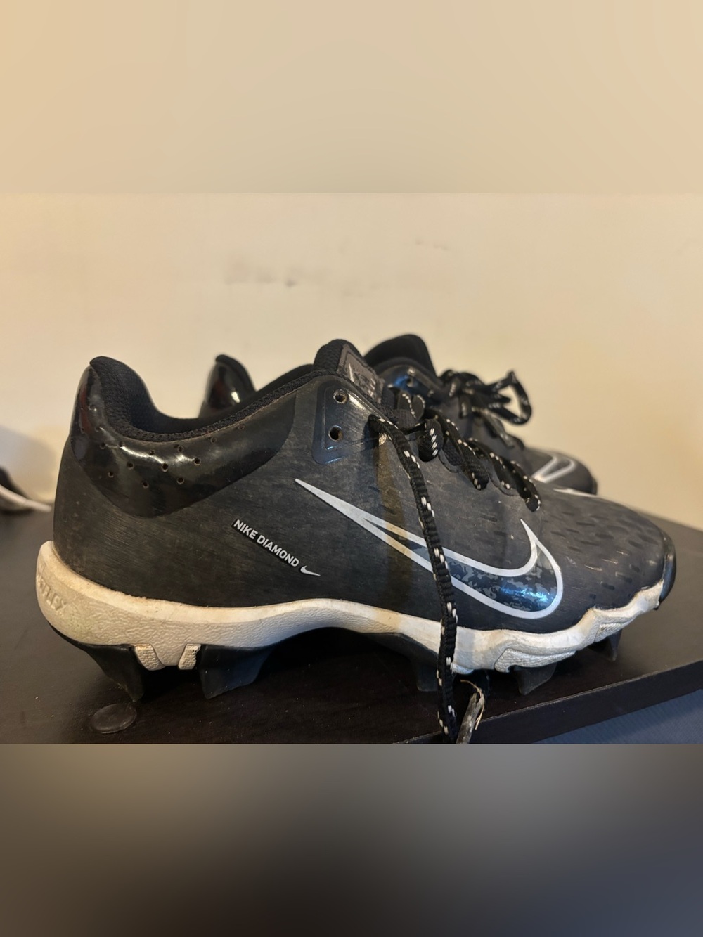 Nike Diamond Black softball Cleats
